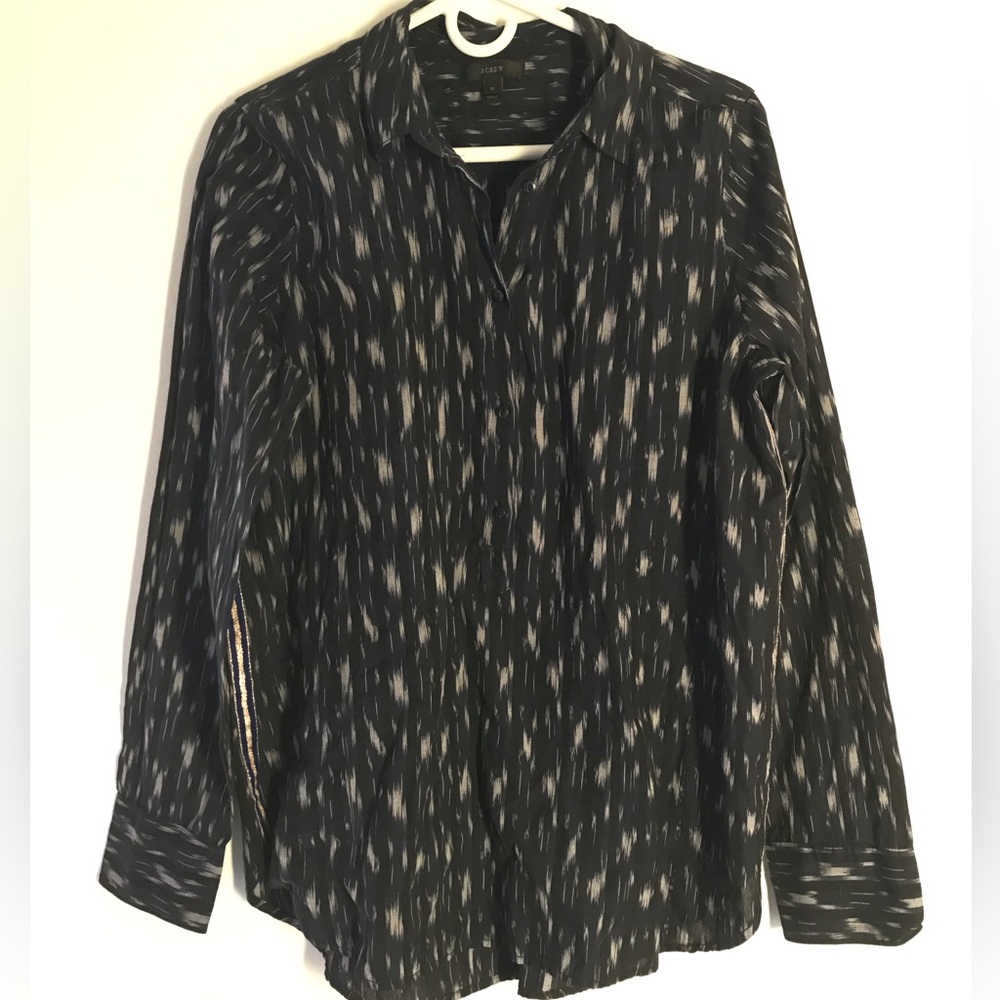 Navy buttoned blouse